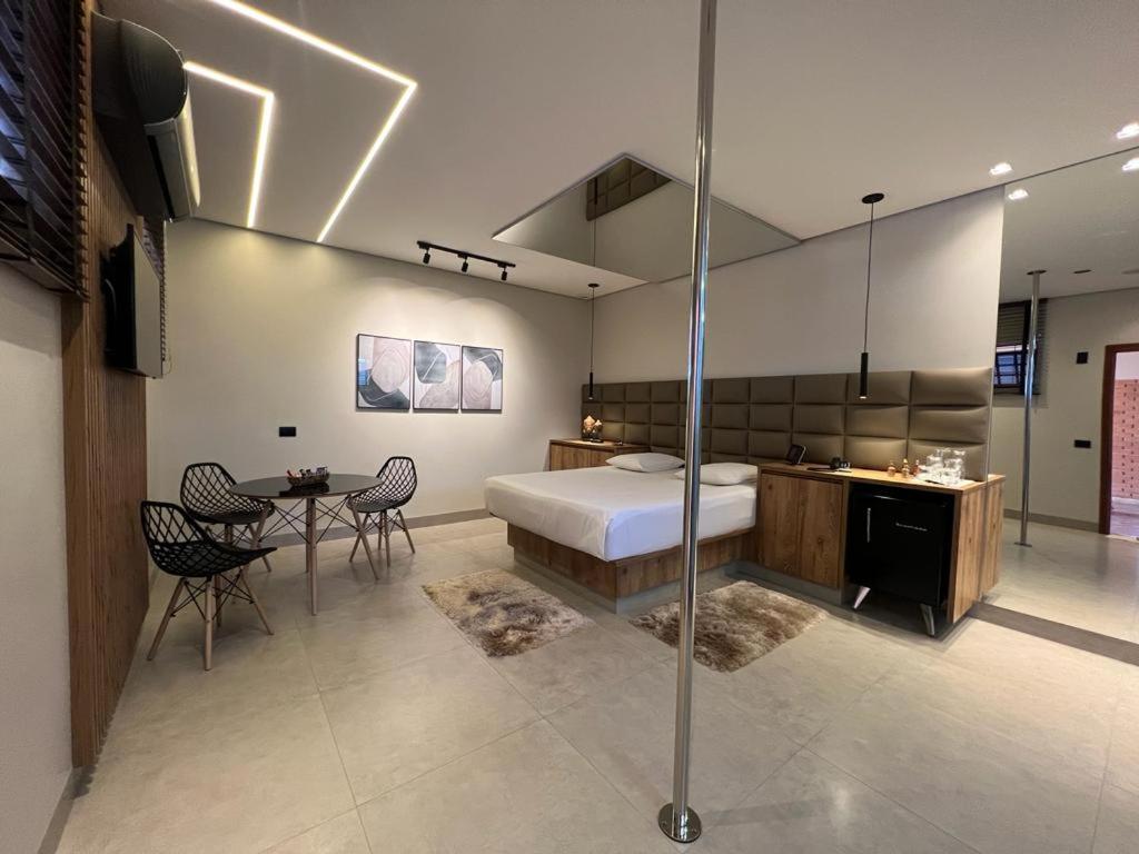 Status Love hotel *