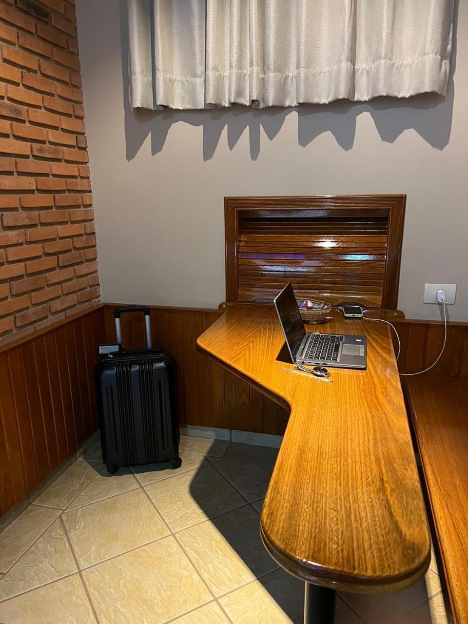 Status Love hotel *
