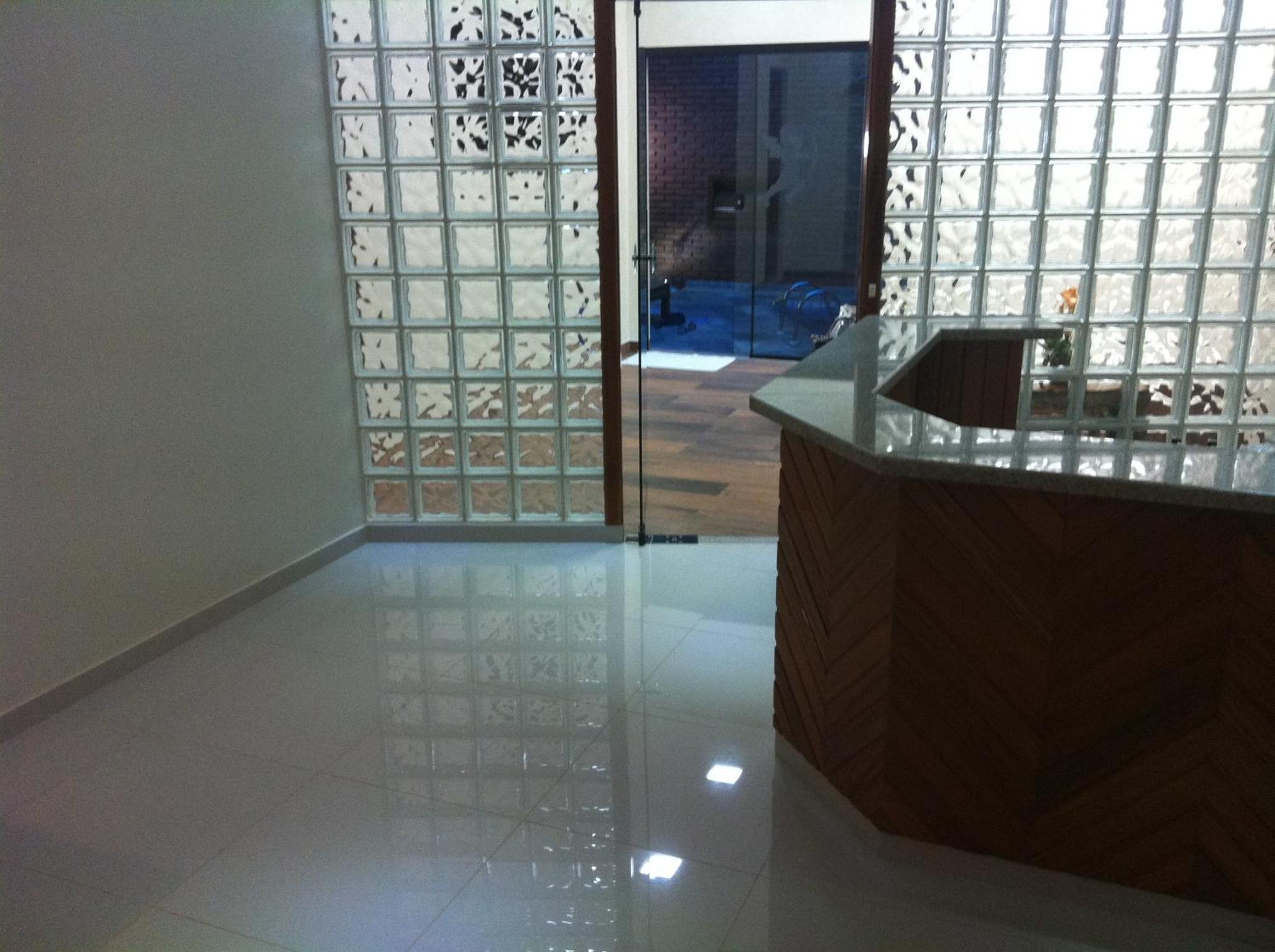 Status Love hotel